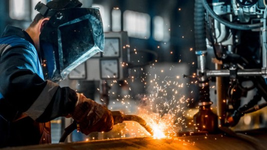 Según la industria, las medidas del gobierno impiden la generación de empleo