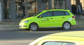 Remiseros evalúan no entrar a algunos barrios de la ciudad por la ola de delitos