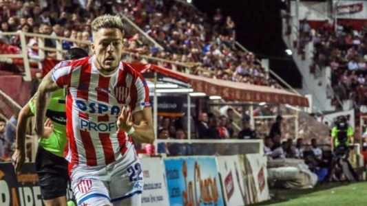 Racing ofrecería comprar la mitad del pase de Franco Troyanski