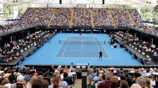 Nadal le ganó a Thiem en una exhibición jugada con público en Austalia