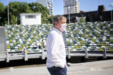 Jatón solicitó "no relajarnos en las conductas individuales"