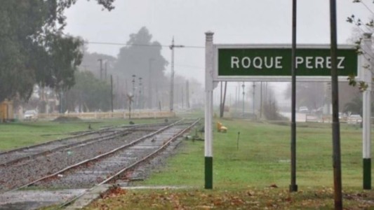 Vieron un OVNI a plena luz del día en Roque Pérez y lo describieron: “Era como media nuez invertida”