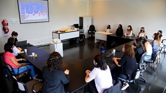 La provincia debatió cómo promover la participación de más mujeres en ciencia