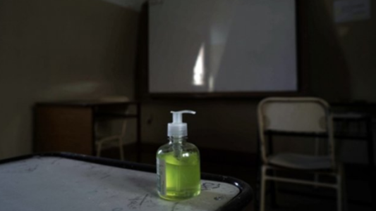 Los séptimos grados y quintos años regresan hoy a las aulas