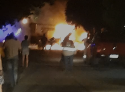 Se incendió un camión de alumbrado público en barrio Sargento cabral