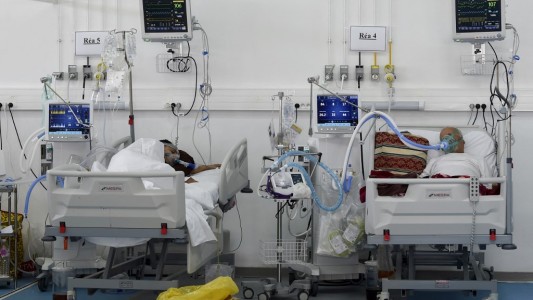 Túnez: detectan una nueva variante de coronavirus similar a las cepas sudafricana y británica