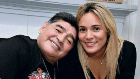 Acusan a Rocío Oliva de tirar a Diego Maradona por una escalera