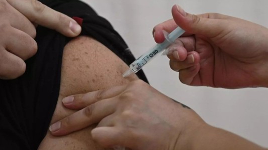 La Anses intimó a jubilarse al fiscal que investiga el escándalo del vacunatorio vip