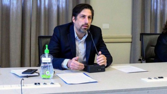 Trotta destacó la decisión de la provincia de comenzar con la vacunación docente