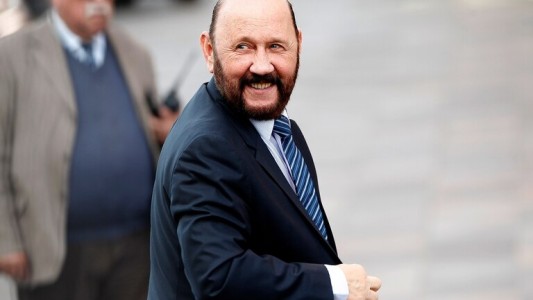 Gildo Insfrán llega a Buenos Aires en medio de las protestas y represión en Formosa