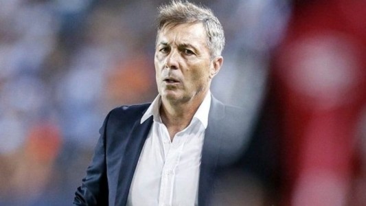 El ex DT de Unión Frank Kudelka se va de Newell's