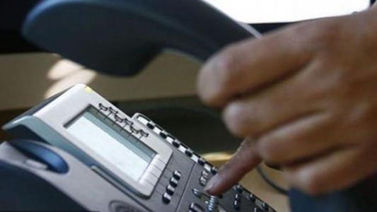 A través del cuento del tío, le robaron casi cien mil pesos a una mujer de 65 años