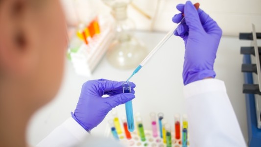 Disconformidad de los bioquímicos por el ritmo de vacunación