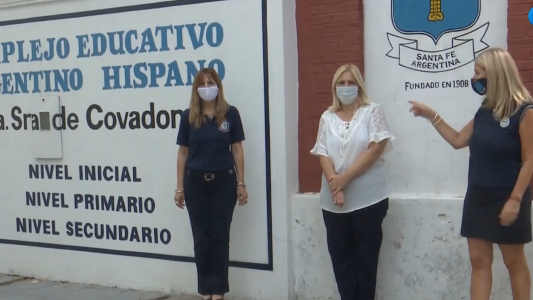 Vuelta a las aulas: alegría en los chicos, compromiso docente y acompañamiento de los padres