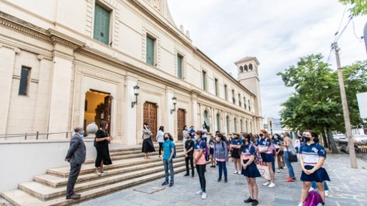 Volvieron los alumnos a la Escuela Secundaria de la UNL: "Fue un día de celebración"