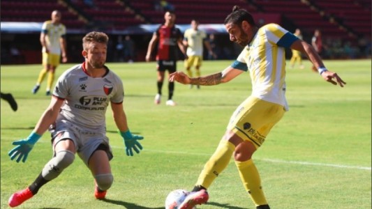 Colón igualó sin goles ante Rosario Central y mantiene el invicto en el torneo