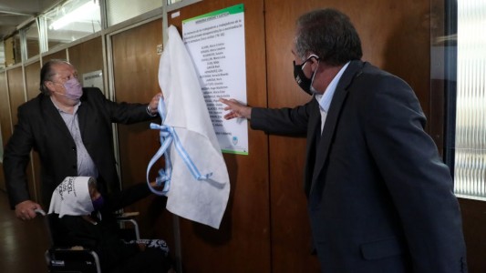 Acto en memoria de las y los docentes desaparecidos que se desempeñaron en escuelas privadas