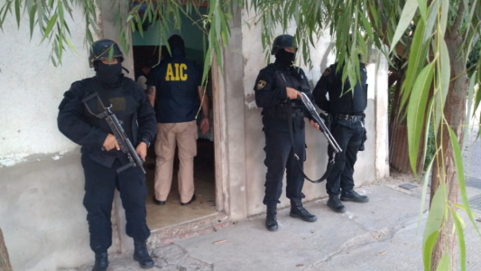 Personal Policial de la URI colaboro en dos allanamientos con resultados positivos