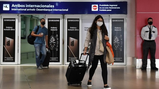 Cerca de 5.000 santafesinos salieron del país desde el 1 de diciembre