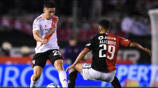 Colón se enfrenta este domingo contra River Plate
