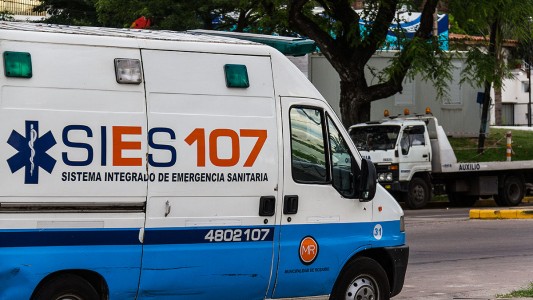 Chocó a tres personas en Avenida Blas Parera y se dio a la fuga