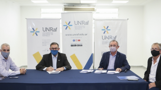 Firman un convenio para avanzar en la digitalización y modernización del sistema de marcas y señales de ganado