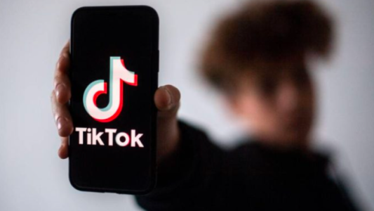 Murió un chico de 12 años tras realizar un polémico reto viral de TikTok