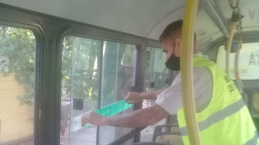 Colectivos: constatan la rotura de 50 fajas para garantizar la ventilación