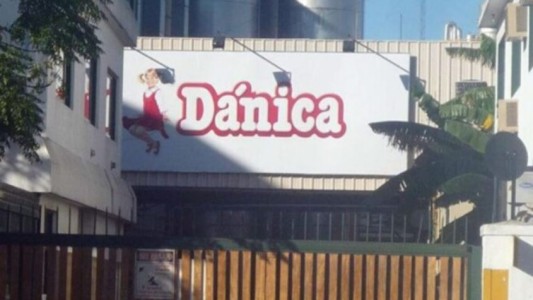 El Gobierno convocó a gremios y empresarios aceiteros de San Luis para destrabar despidos en Dánica