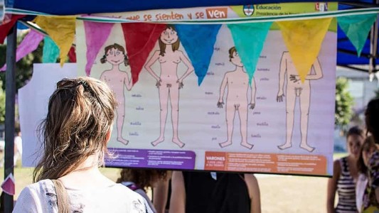 La Justicia ordena a padres de adolescente respetar su identidad de género y otorga guarda a su abuela