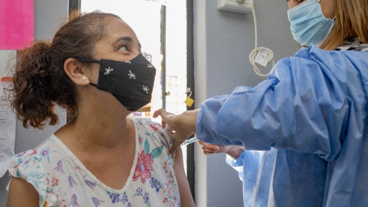 Inicia este sábado la inoculación de la segunda dosis de Sinopharm en Buenos Aires