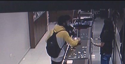 Rosario: un delincuente se llevó un botín valuado en $2 millones de un comercio céntrico