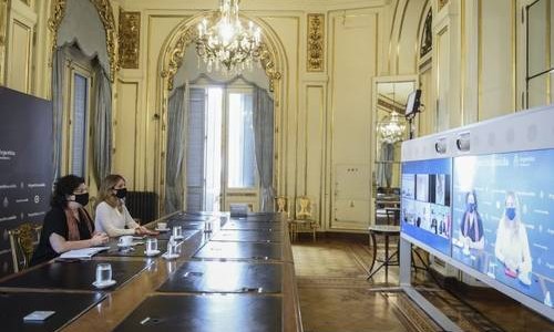 Vizzotti abrió diálogo con China e Israel para producir vacunas contra el coronavirus en Argentina