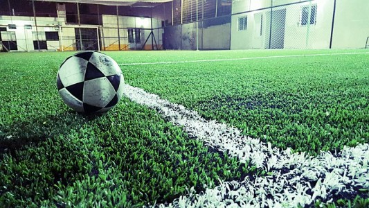 Propietarios de Fútbol 5 consideran que el subsidio de la provincia "es insuficiente"