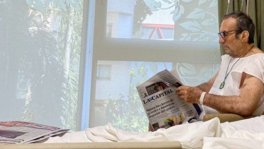 Carlos Reutemann evoluciona favorablemente y ya está en sala general