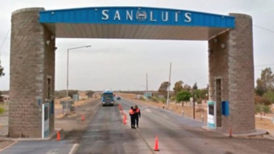 San Luis: Un hombre con Covid-19 fue caminando al hospital y murió frente a la puerta