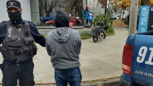 Restricciones, primer día: trasladaron a 12 personas y secuestraron varios vehículos