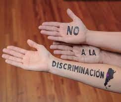 Un 73% vivió persecución o fue testigo de un hecho de discriminación en Argentina, según un sondeo