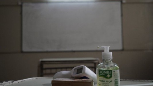 La ministra de Educación aseguró: "no hay discontinuidad del trabajo escolar"