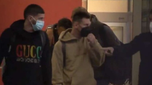 Lionel Messi llegó al país y se suma al seleccionado argentino en el predio de Ezeiza