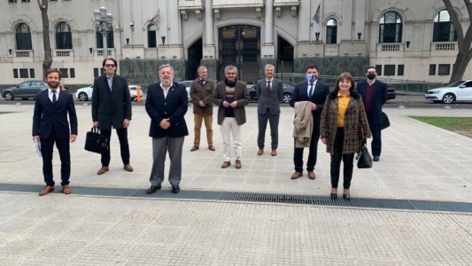 Abogados reclaman a Perotti poder concurrir a estudios jurídicos a partir del 31 de mayo