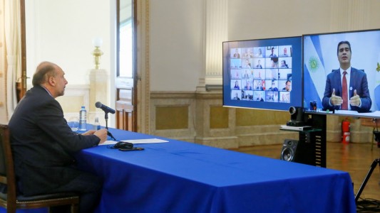 Perotti participó del Cuarto Encuentro de Gobernadores por los Bajos Submeridionales