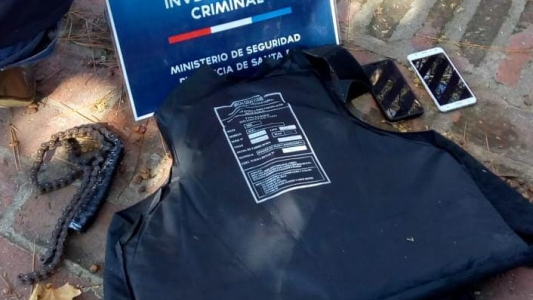 Por Facebook al “menor” postor: La AIC detuvo a una chica que vendía un chaleco balístico