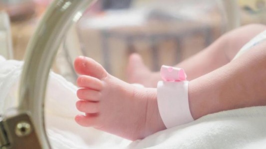 Los argumentos que dio la madre que le dio dióxido de cloro a su bebé por error en Rosario