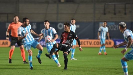 Final del primer tiempo: Colón y Racing no se sacan ventajas