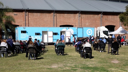 Casi 3000 casos en el cierre de la semana y 24 fallecidos por Covid en la provincia de Santa Fe