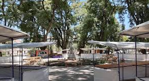 Los integrantes de las 15 ferias de la ciudad exponen una dramática situación