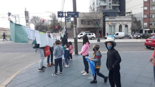 Padres Organizados sostiene que pone voz "al reclamo de nuestros chicos"