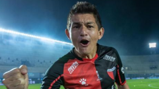 Existe un principio de acuerdo y el Pulga Rodríguez seguiría en Colón