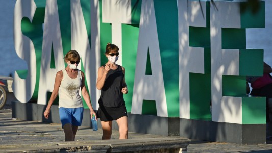 Coronavirus: casi 2300 nuevos casos y 27 muertes en la provincia de Santa Fe